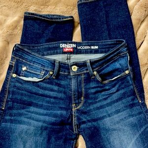 Levi’s modern slim jeans